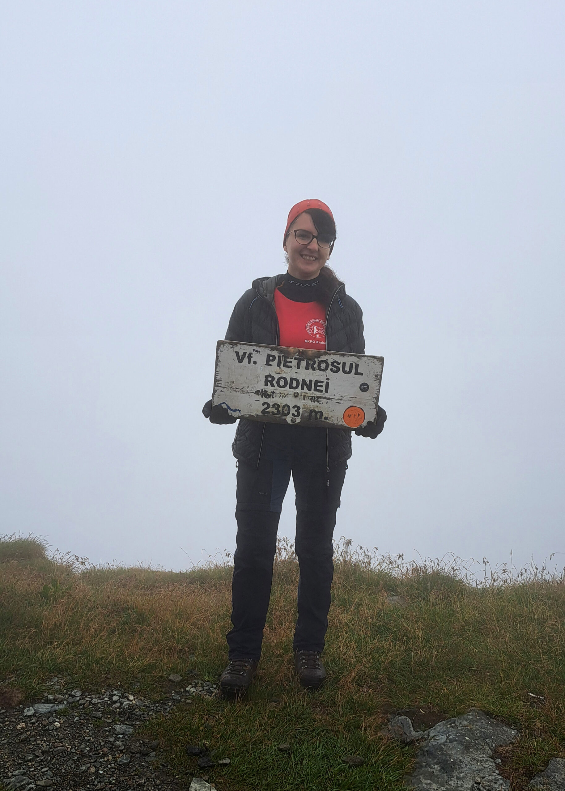 Pietrosul Rodnei we mgle – najwyższy szczyt Gór Rodniańskich i Karpat Wschodnich